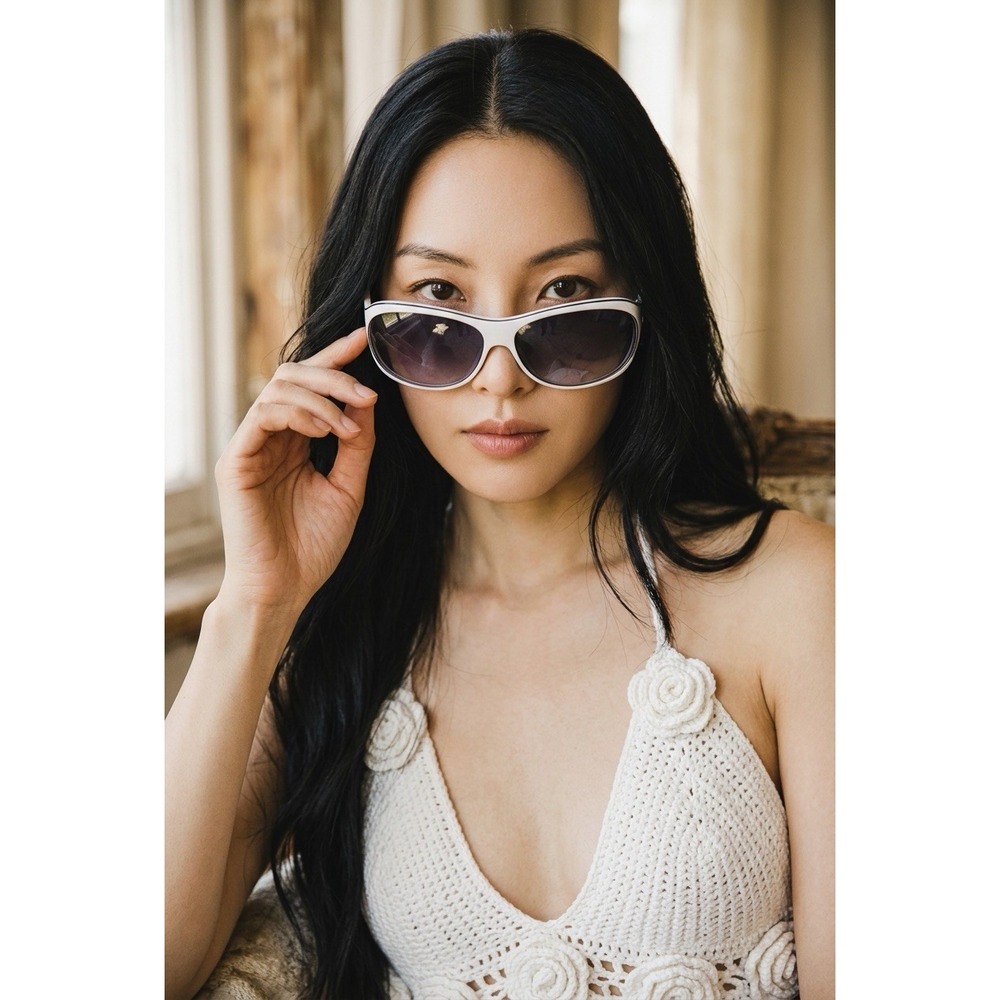 New Y2K Ralph Lauren 7569/S 0TV9 U3 White & Black Sunglasses OLD STOCK
